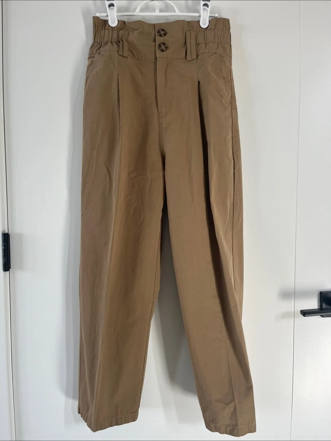MANGO Paper bag pants thumbnail