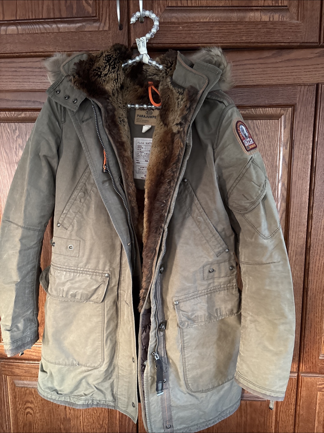 Para Jumpers olive green faux fur lined parka