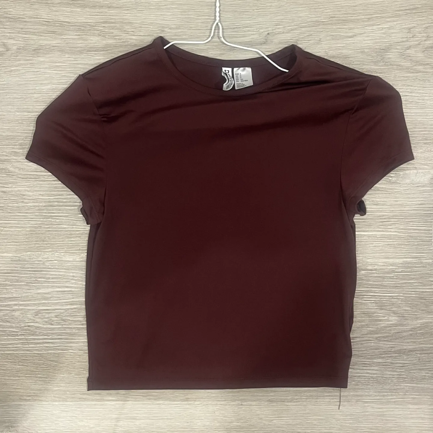 H&M Burgundy Fitted Short Sleeve Crop Top baby tee