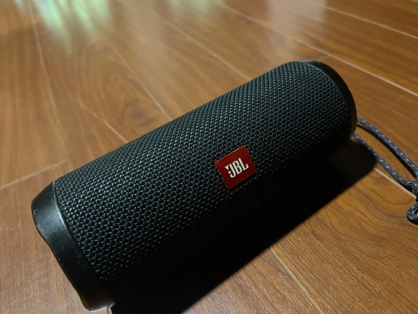 JBL Flip 4 Portable Bluetooth Speaker - Pre-owned image indicator(2)