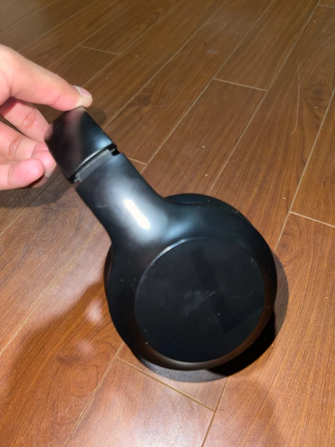 Black Over-Ear Headphones image indicator(5)
