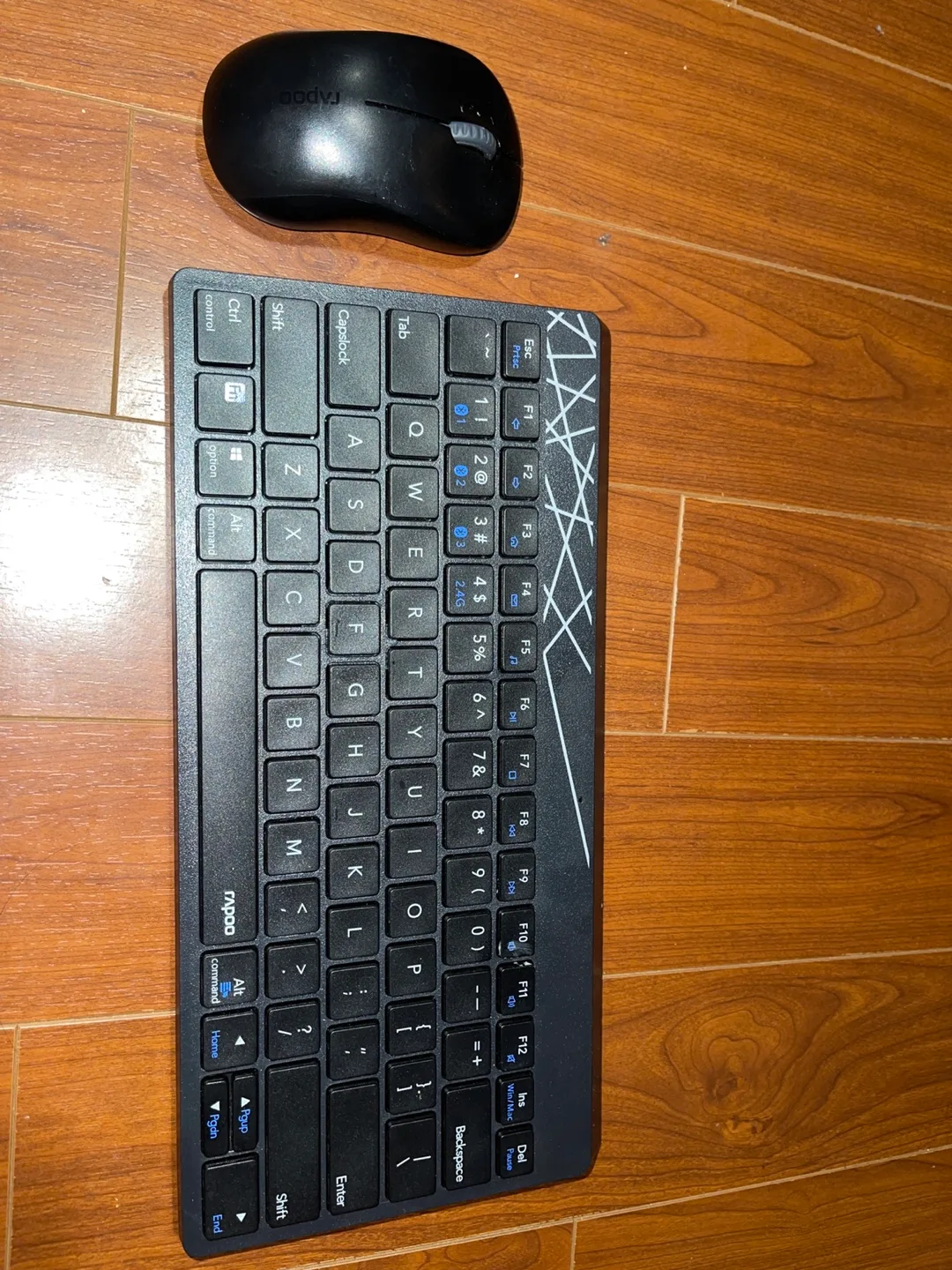 Rapoo Mini Wireless Keyboard and Mouse Combo image indicator(3)