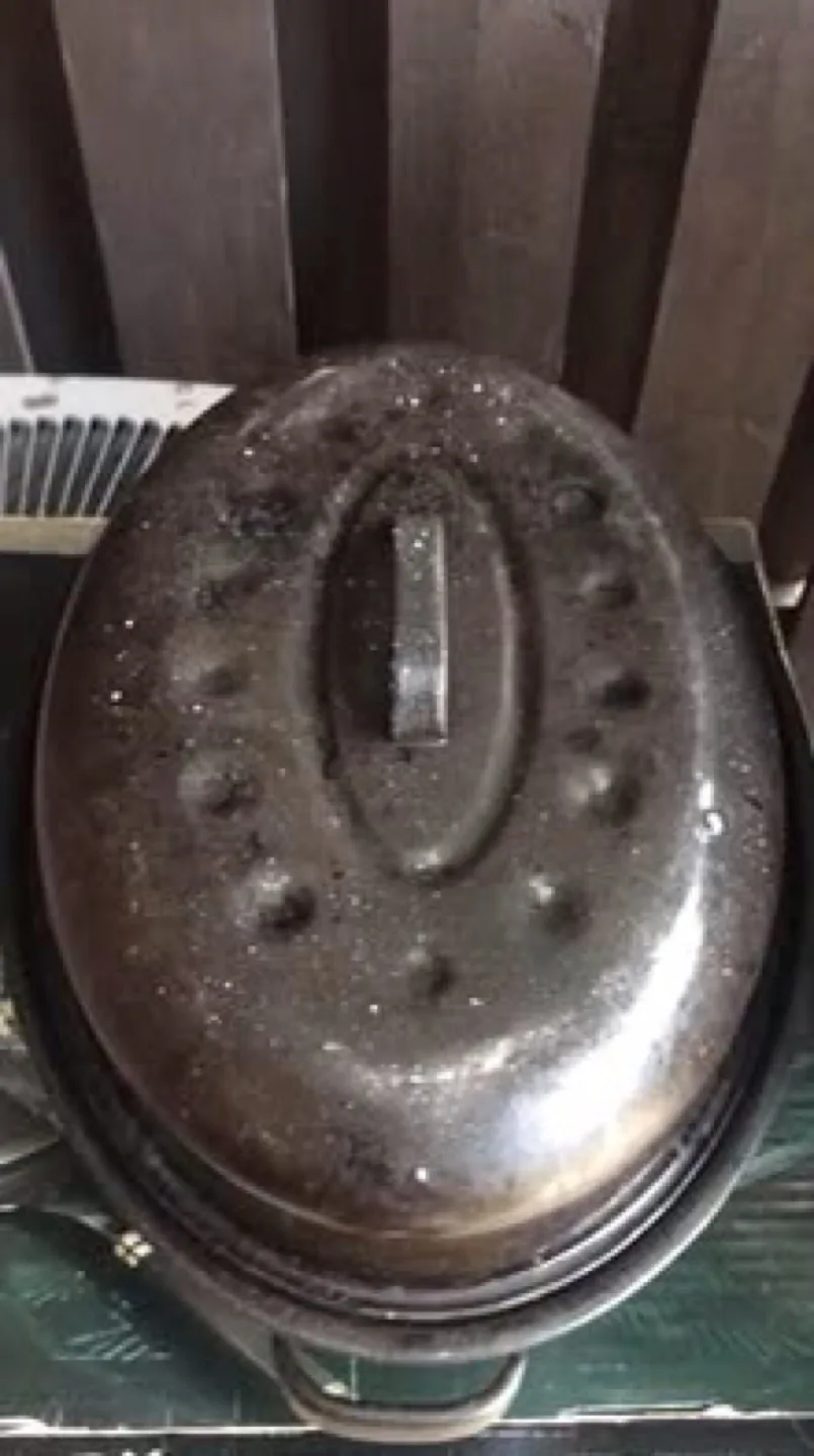 Roasting Pan with Lid thumbnail