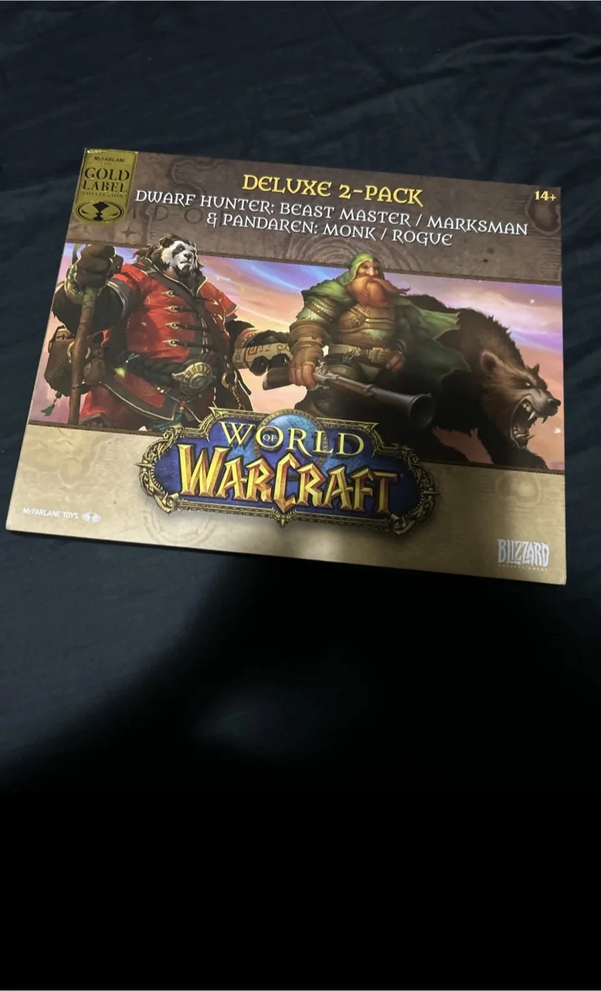 World of Warcraft Deluxe 2-Pack  - Dwarf Hunter & Pandaren Monk thumbnail