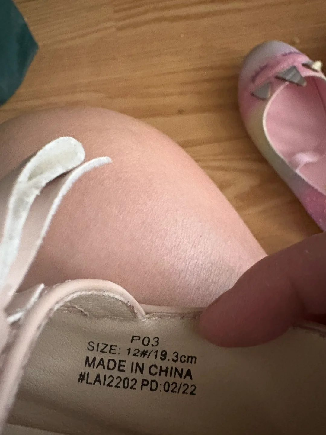 Girls' Shoes Bundle - image indicator(3)