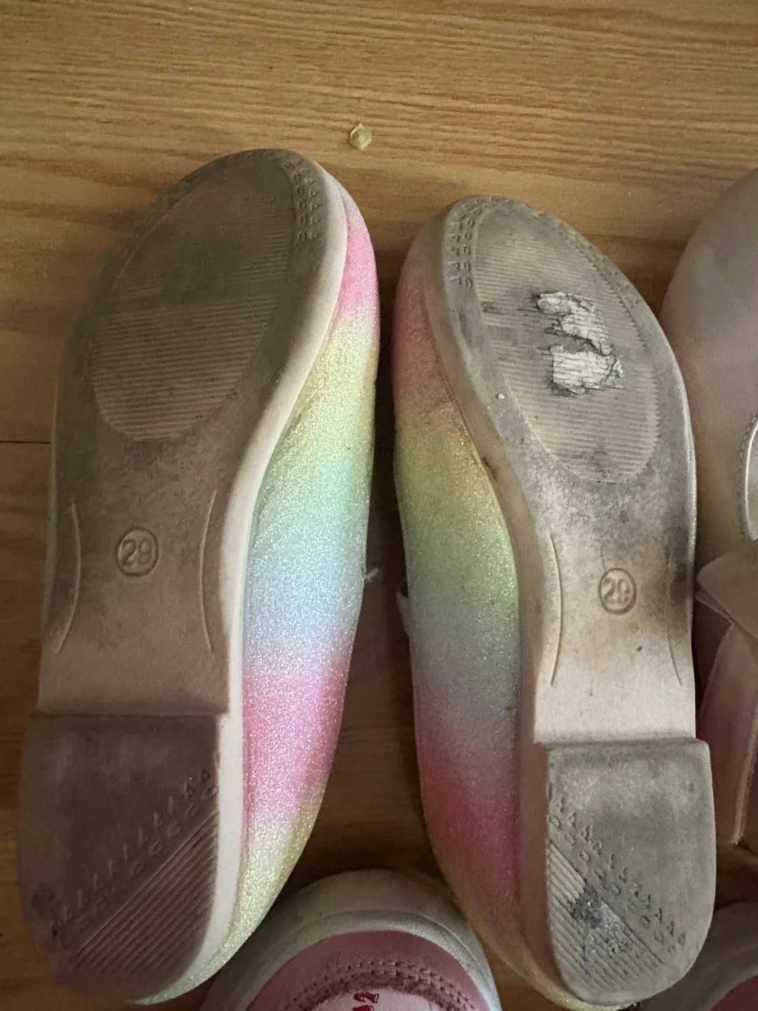 Girls' Shoes Bundle - image indicator(2)