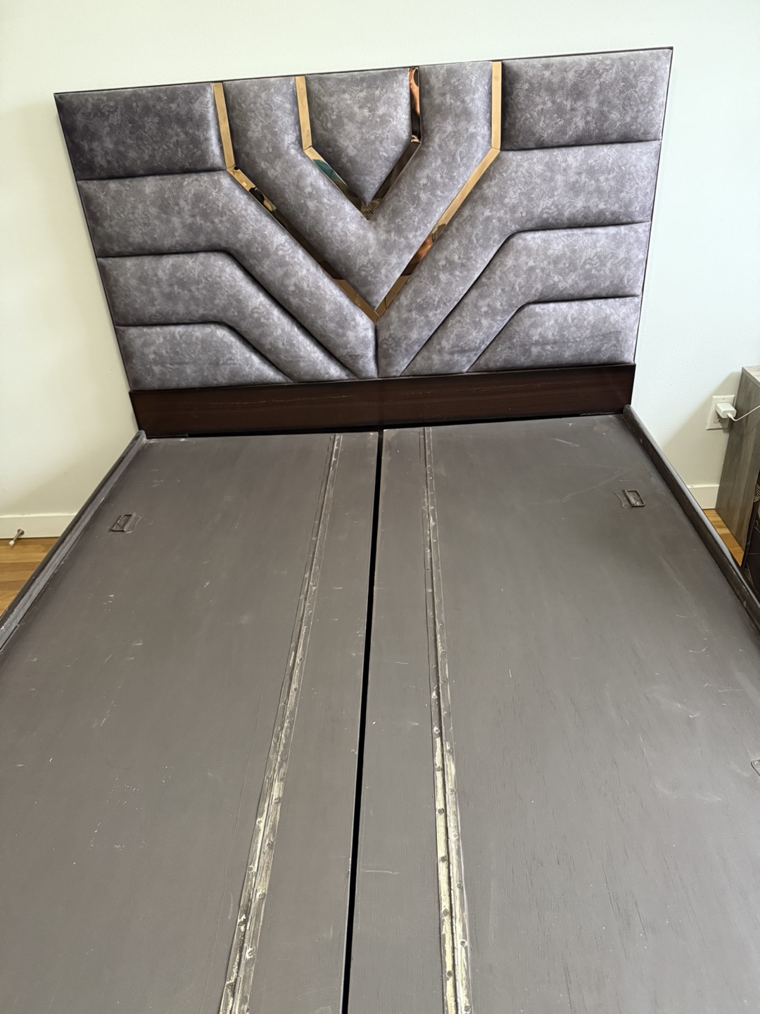 Queen Size Upholstered Bed Frame with Headboard and storage - photo 2