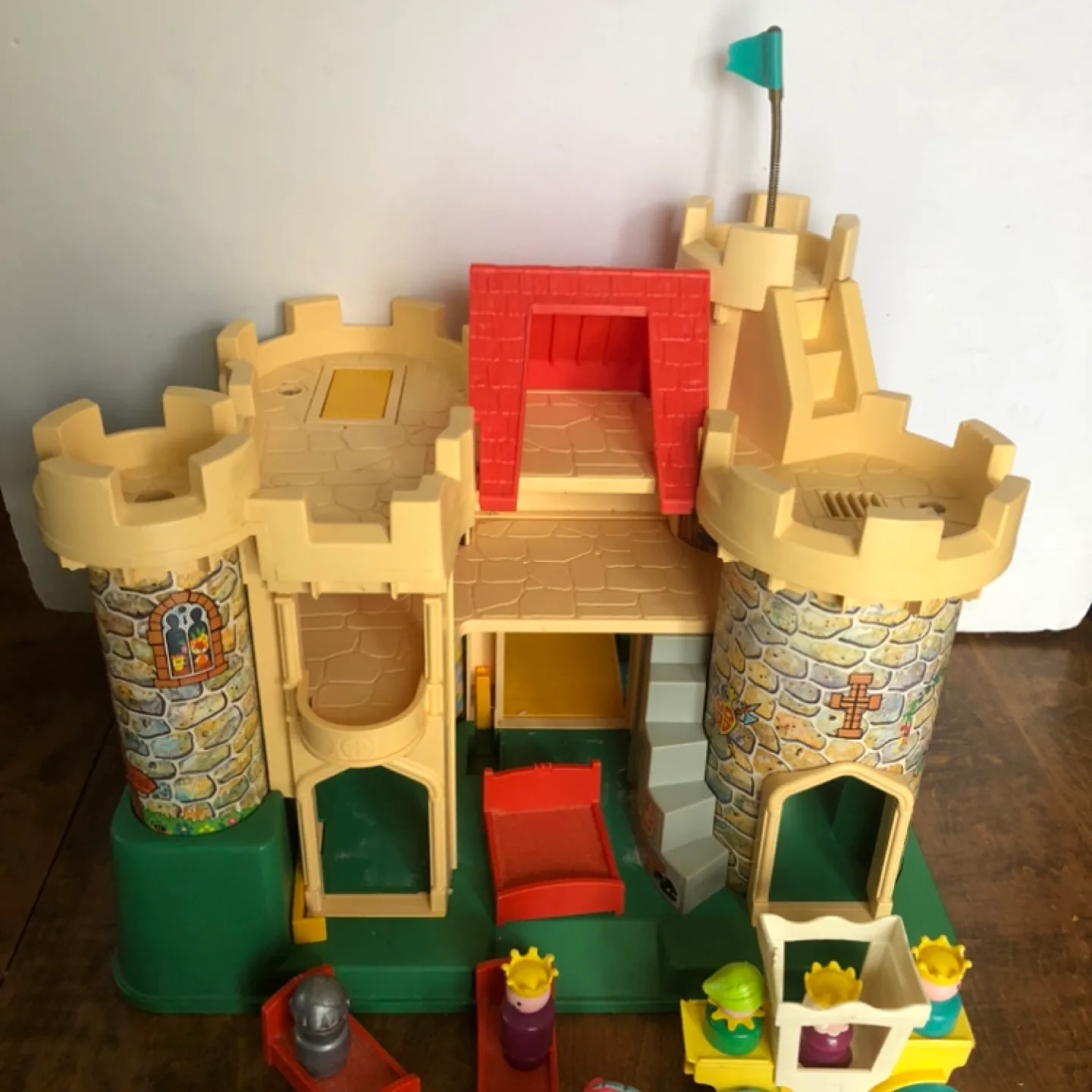 Vintage Fisher-Price Little People Castle Playset image indicator(2)