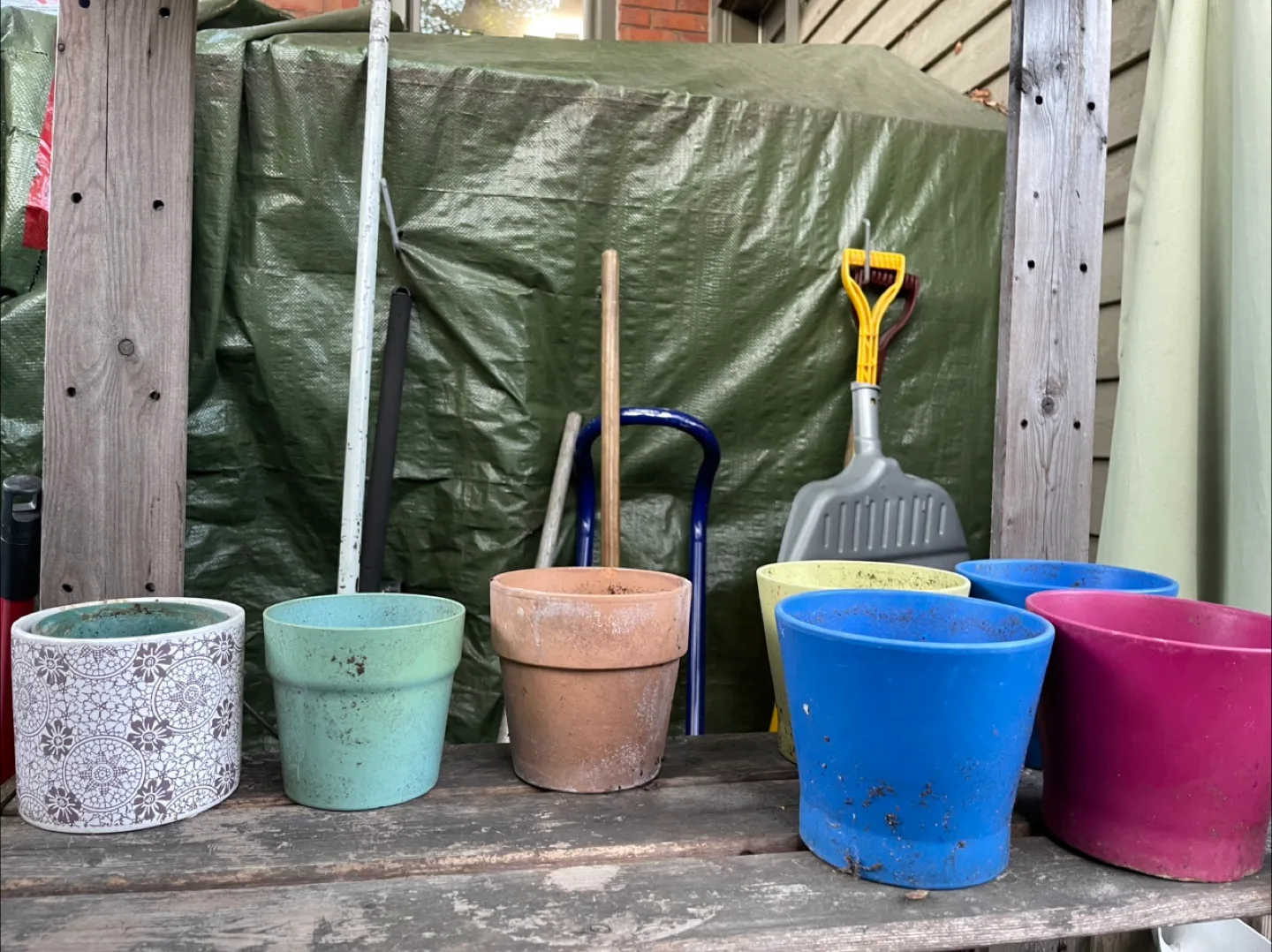 Random pots thumbnail