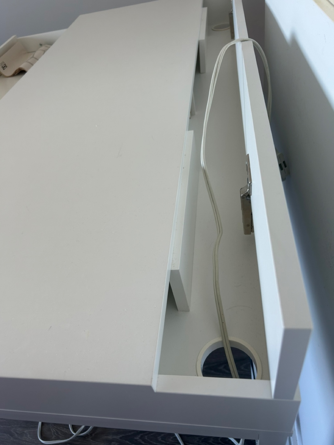 IKEA ALEX Desk - White - photo 4