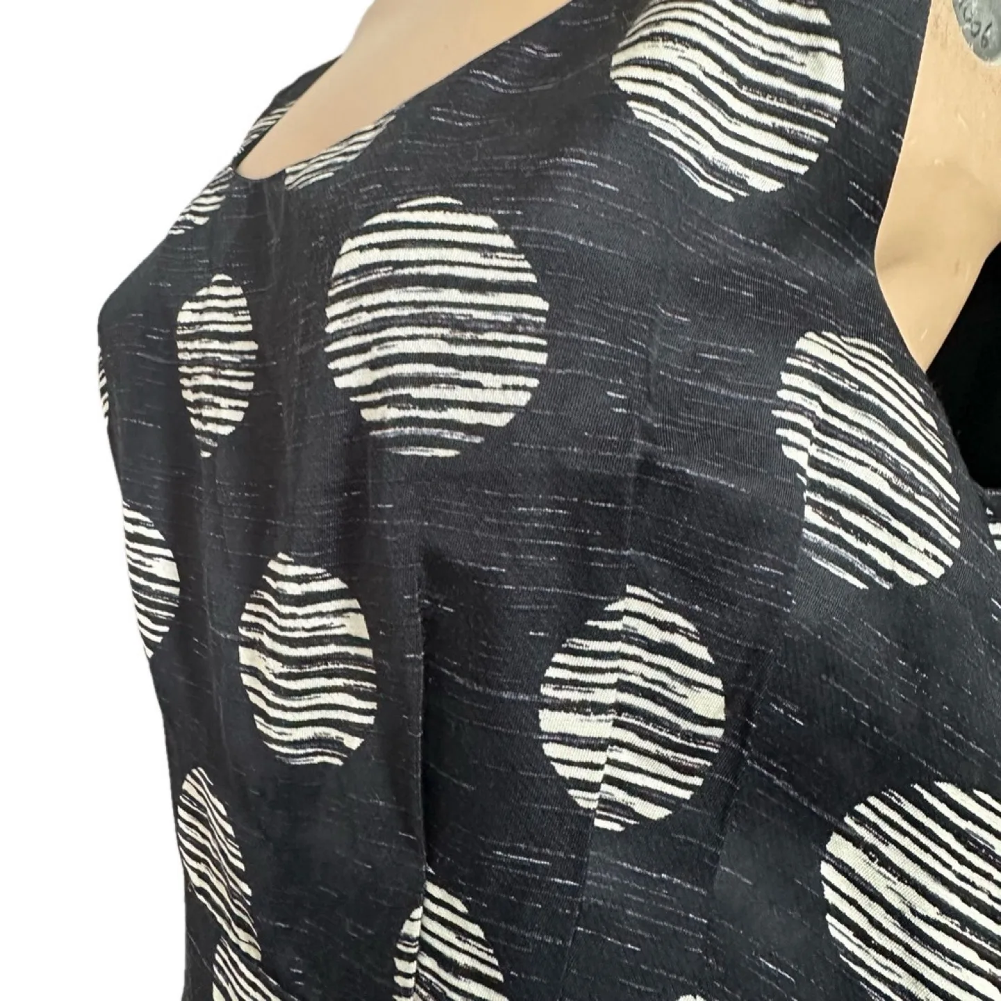 Banana Republic Black and Cream Polka Dot Sleeveless Dress 10 image indicator(5)