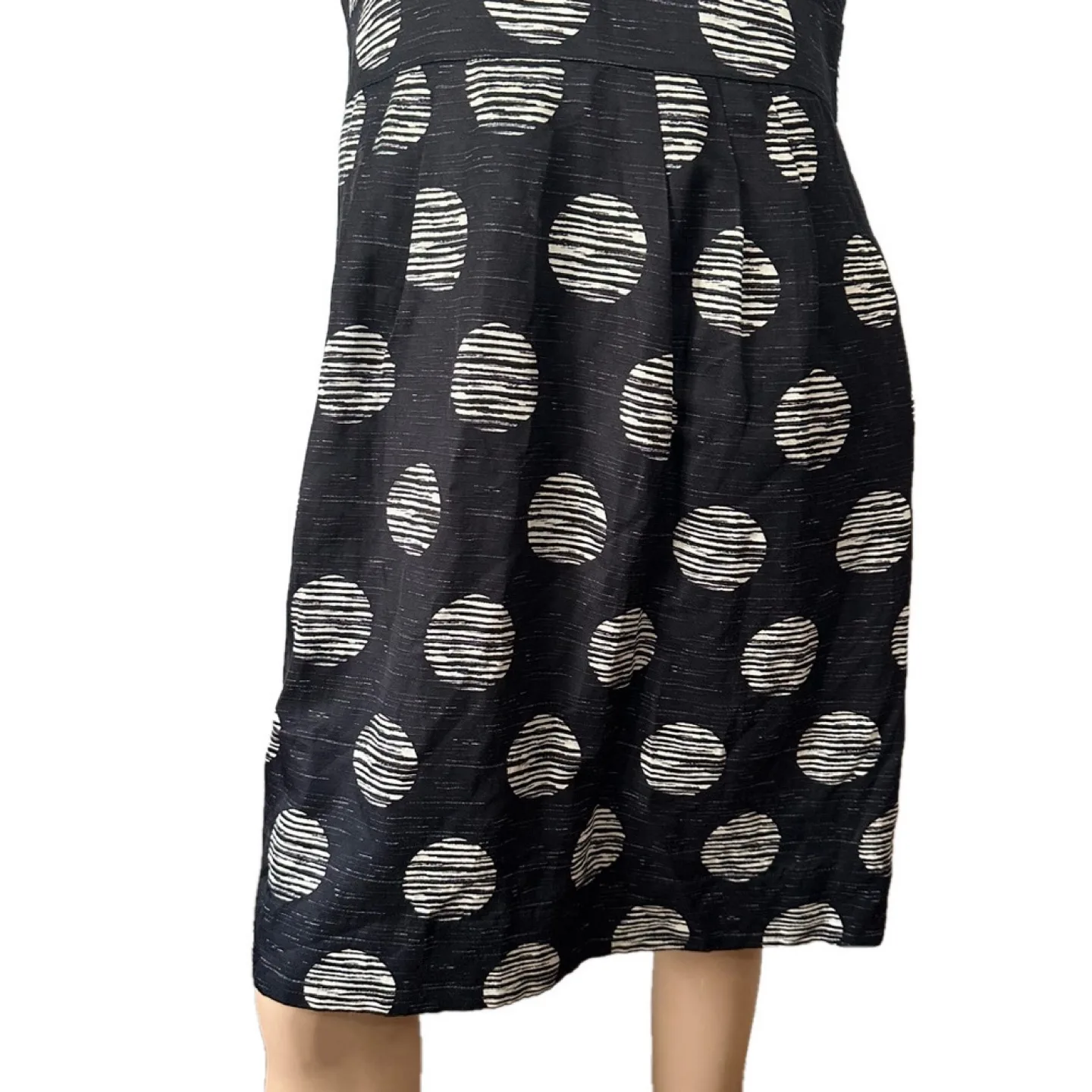 Banana Republic Black and Cream Polka Dot Sleeveless Dress 10 image indicator(7)