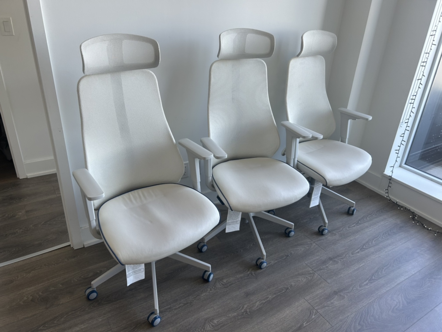 IKEA MATCHSPEL Office Chair - White