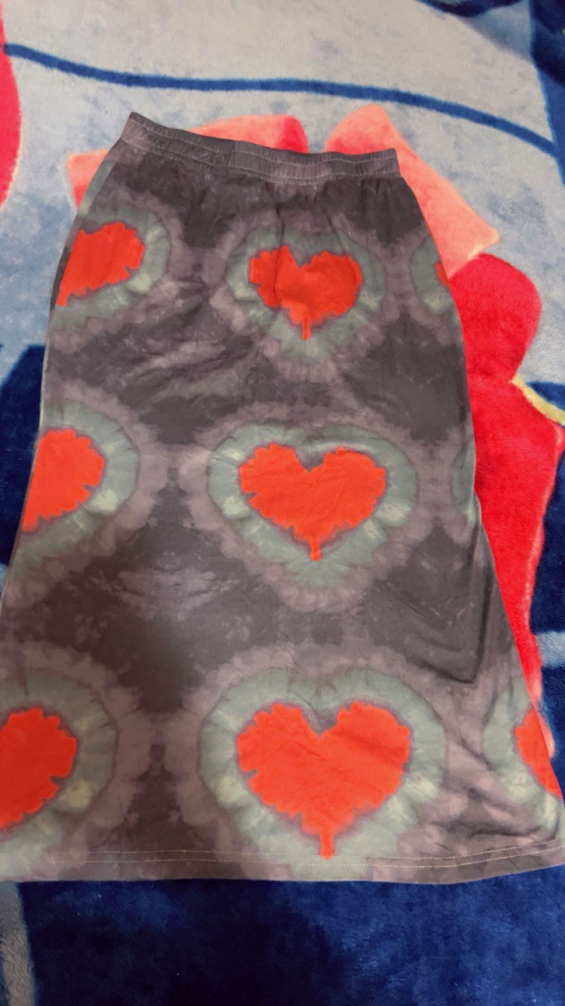 Heart Print Midi Skirt - Size Medium