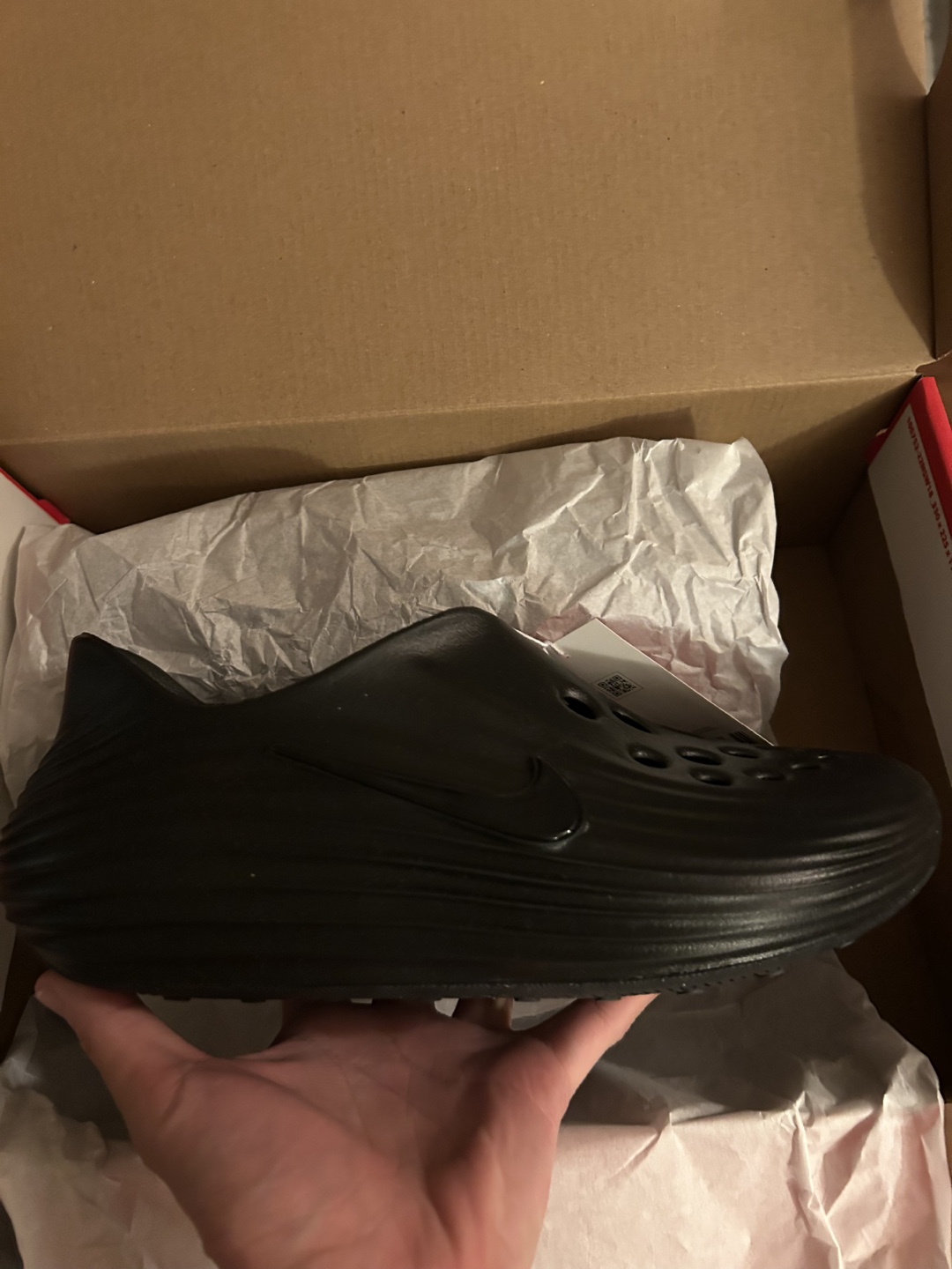 Nike ReactX rejuven8 black size 8