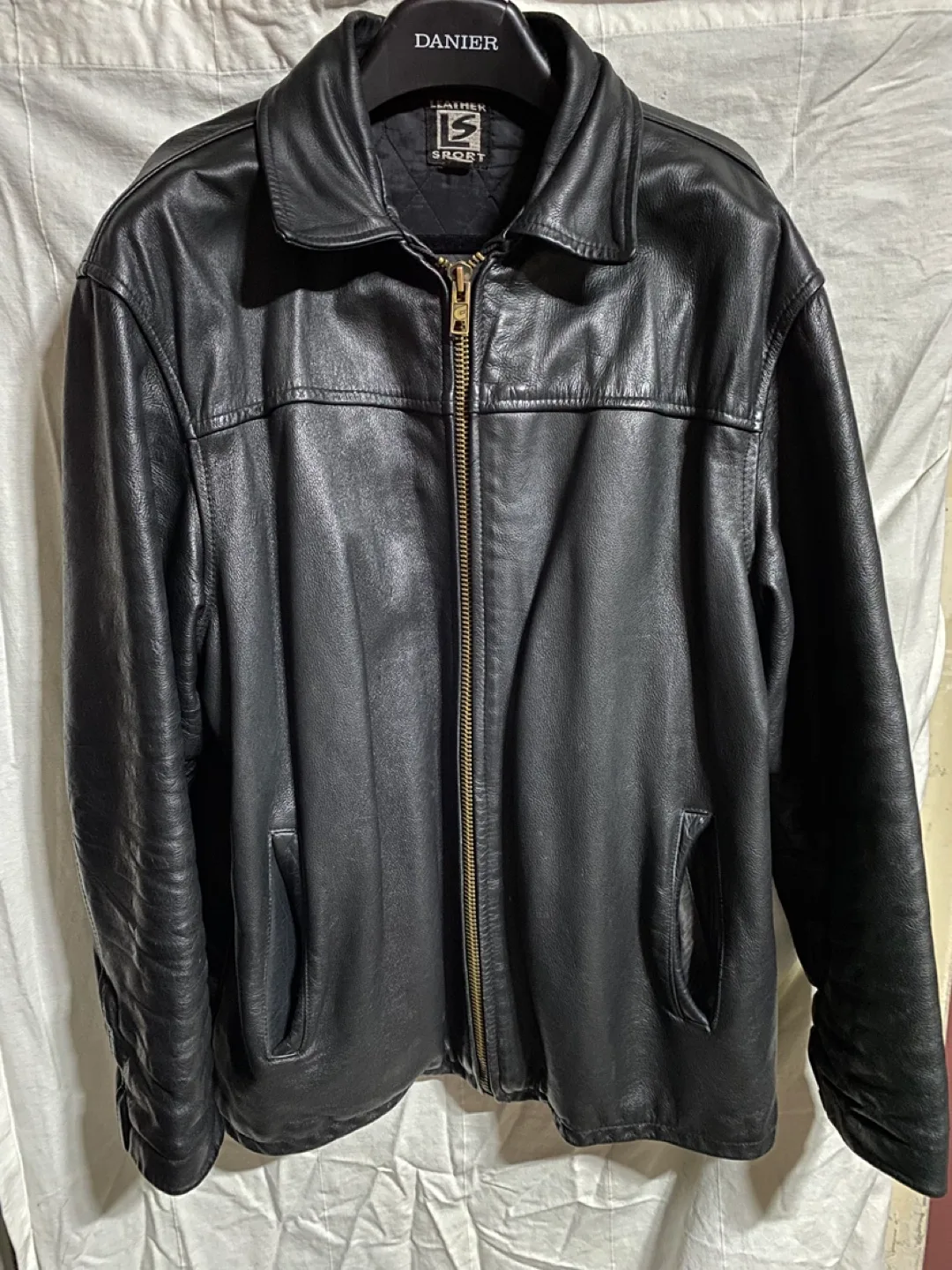 Men’s Leather Boston Bruins embossed jacket image indicator(3)