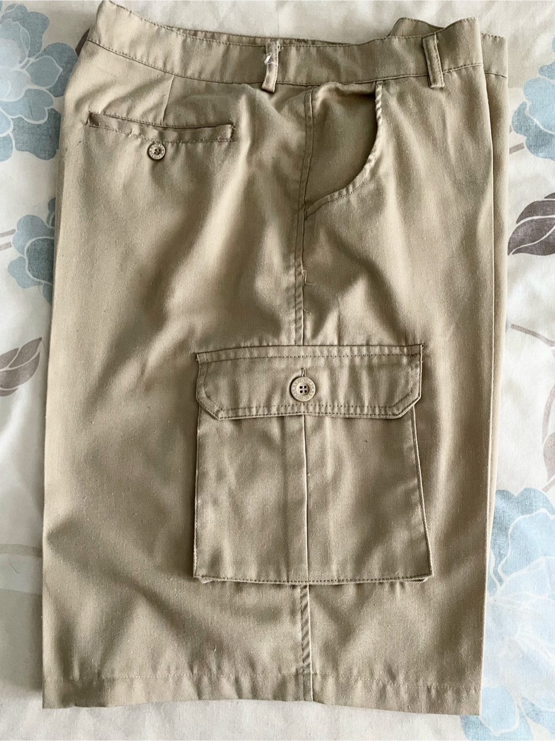 Men's Beige Cargo Shorts - photo 2