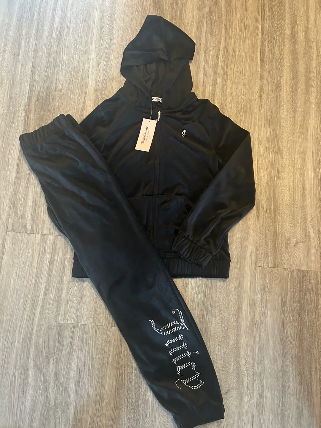 Juicy Couture Girls' Velour Tracksuit thumbnail