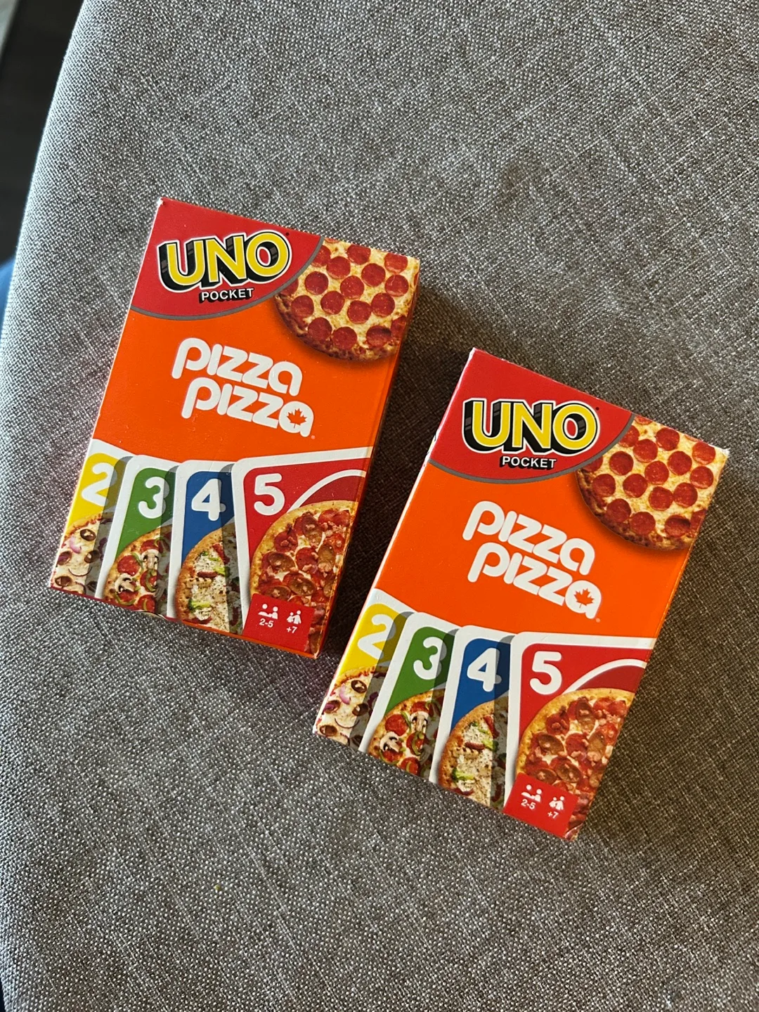 Two UNO Pocket Pizza Pizza Card Games thumbnail