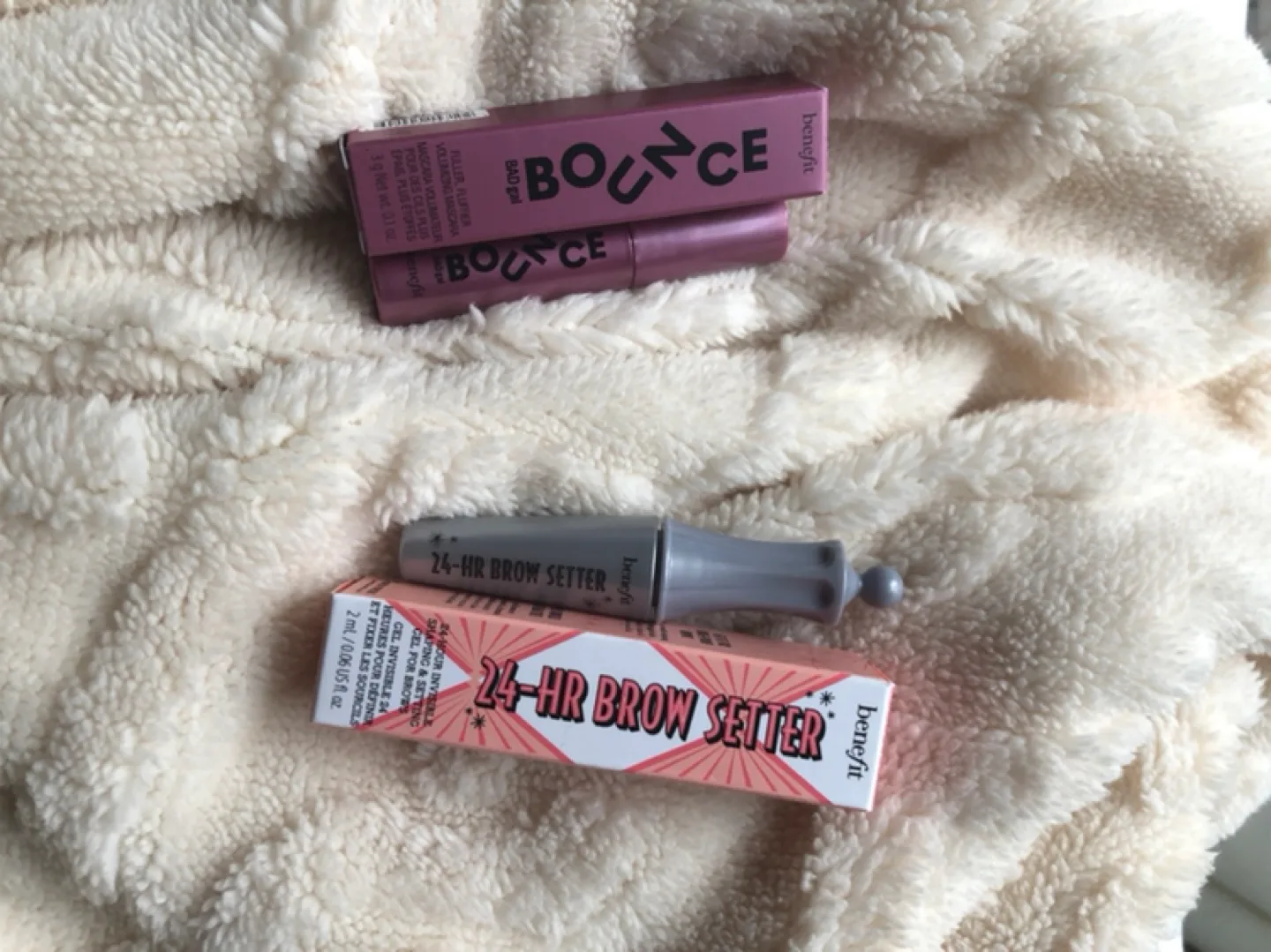 Benefit Cosmetics Bundle: Bounce Mascara & 24-HR Brow Setter thumbnail