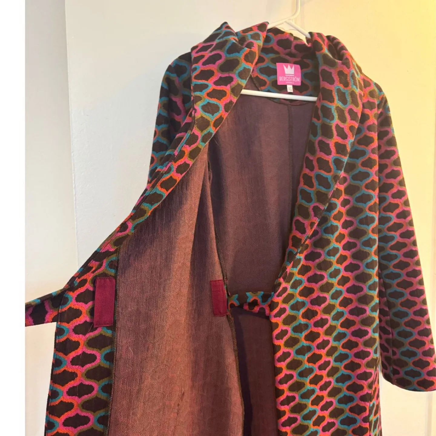 Bergstrom XS Hooded Jacket - Multicoloured Geometric Pattern image indicator(3)