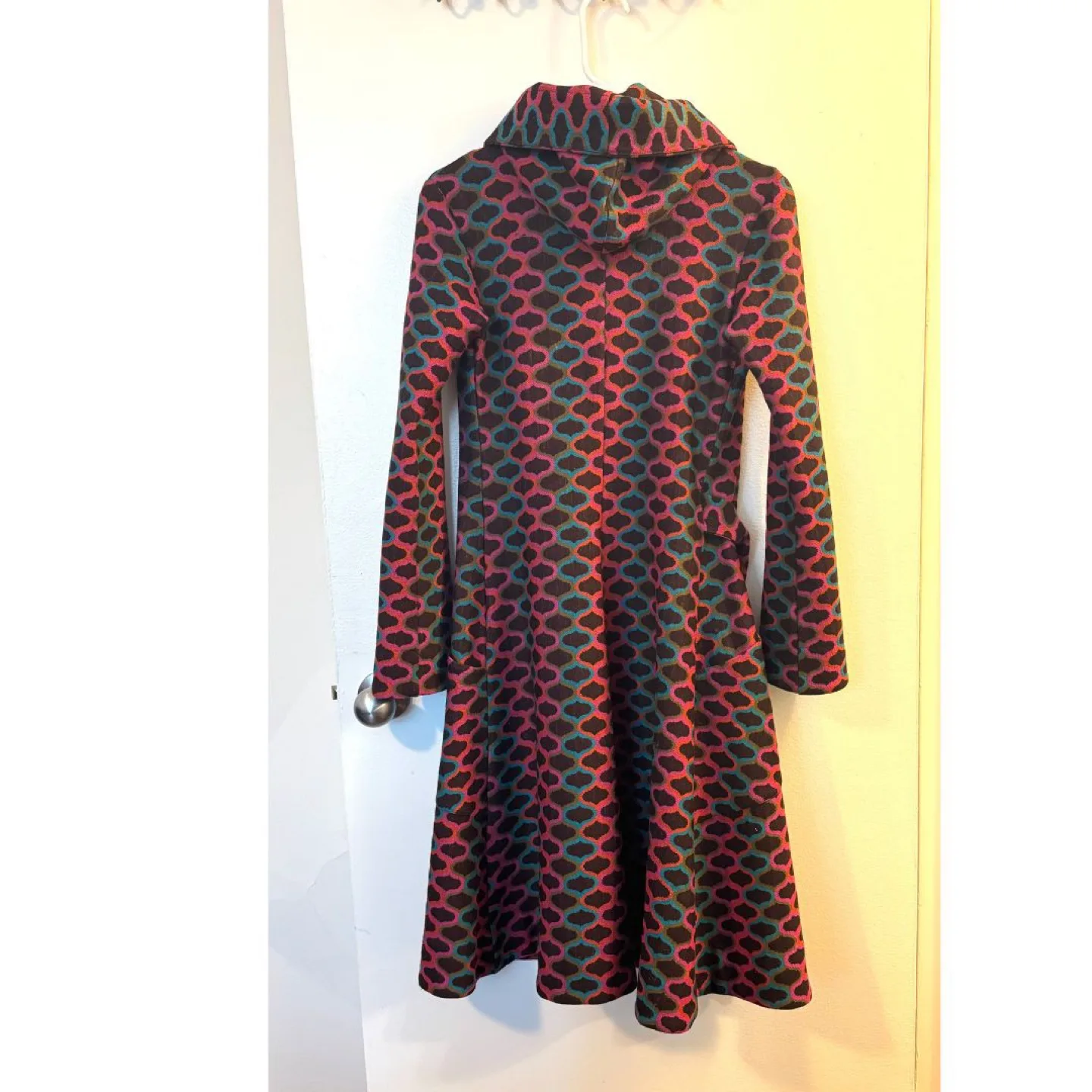 Bergstrom XS Hooded Jacket - Multicoloured Geometric Pattern image indicator(8)