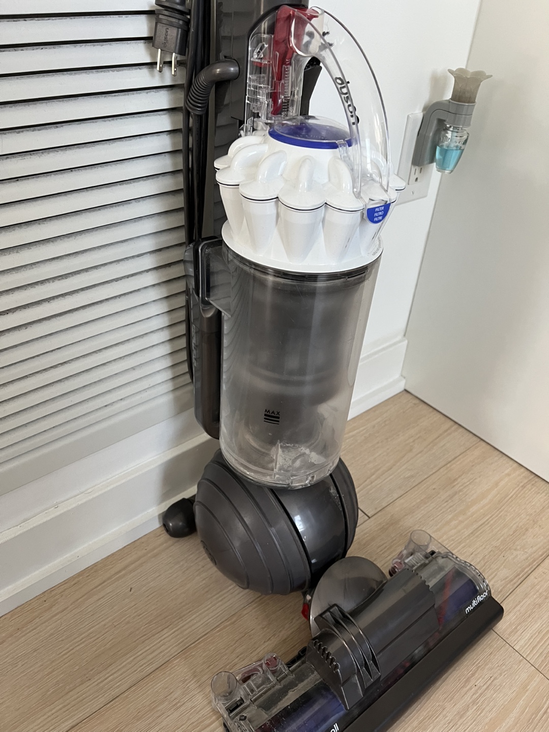 Dyson Slim Ball Multi Floor Vacuum Cleaner - photo 5
