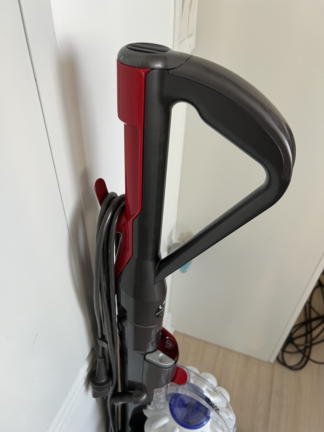 Dyson Slim Ball Multi Floor Vacuum Cleaner - photo 3