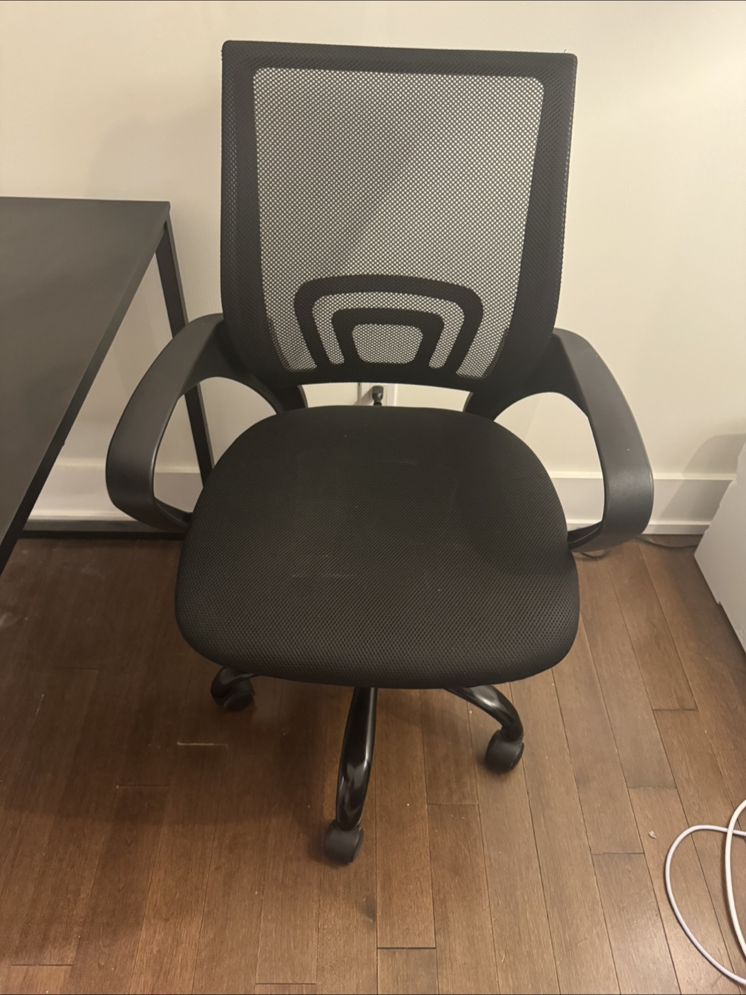 Black Computer Desk and Mesh Office Chair - photo 2