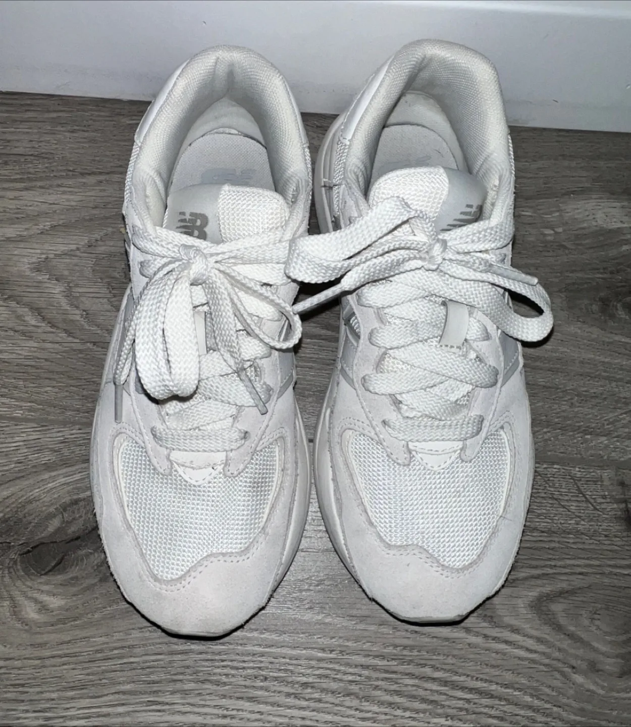 New Balance 5740 Sneakers - Women's Size 7 image indicator(4)