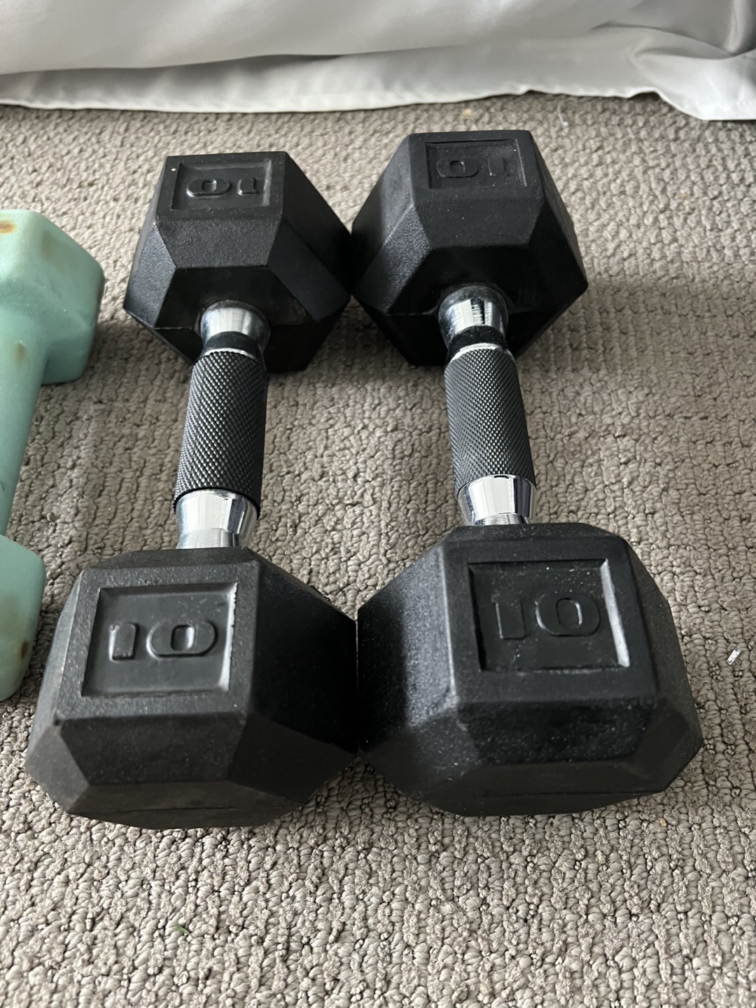 Pair of 7lb and 10lb Dumbbells