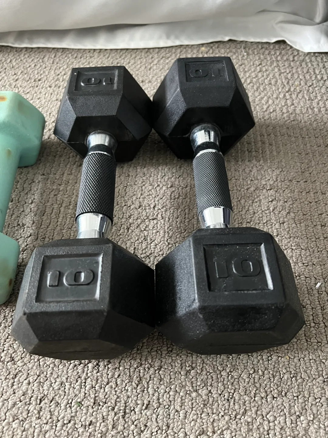 Pair of 7lb and 10lb Dumbbells