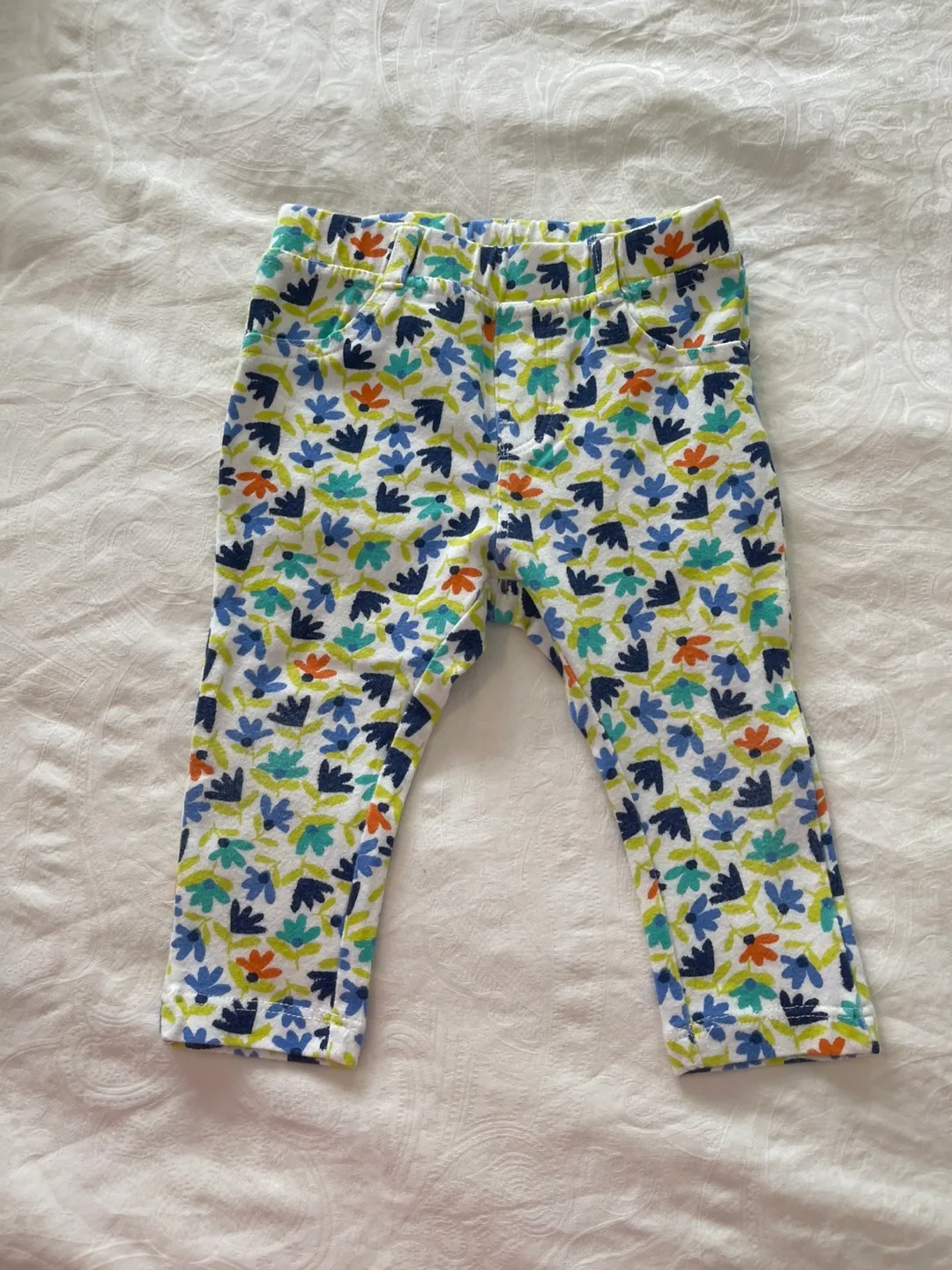 5 pcs Baby Girls Leggings and Jeggings Bundle size 12M image indicator(4)