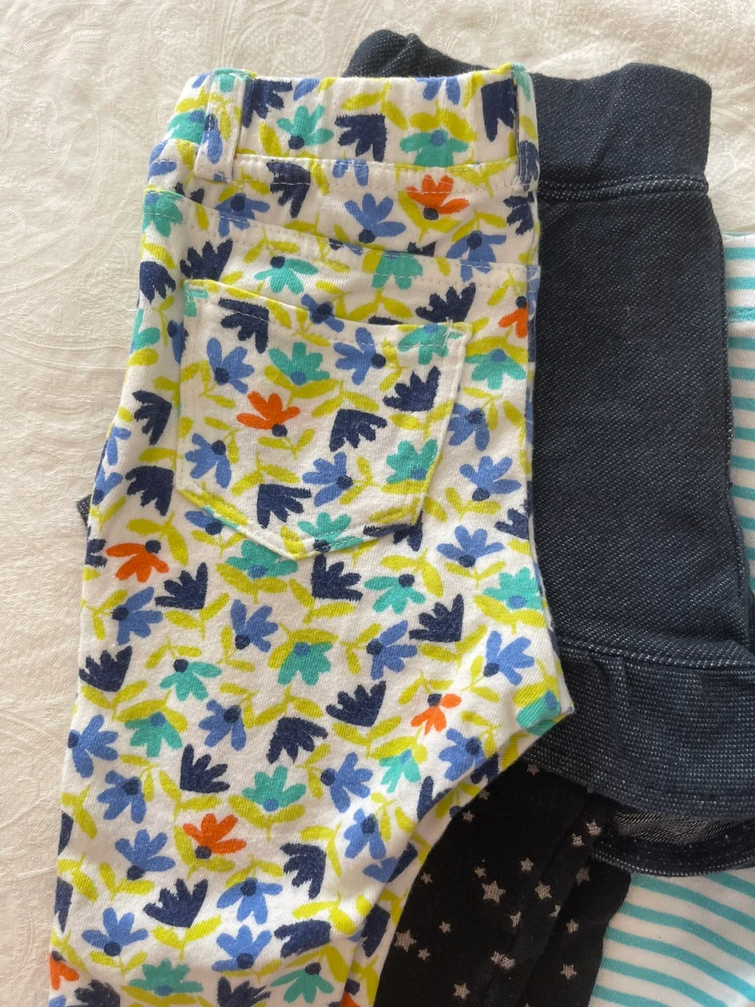 5 pcs Baby Girls Leggings and Jeggings Bundle size 12M image indicator(2)