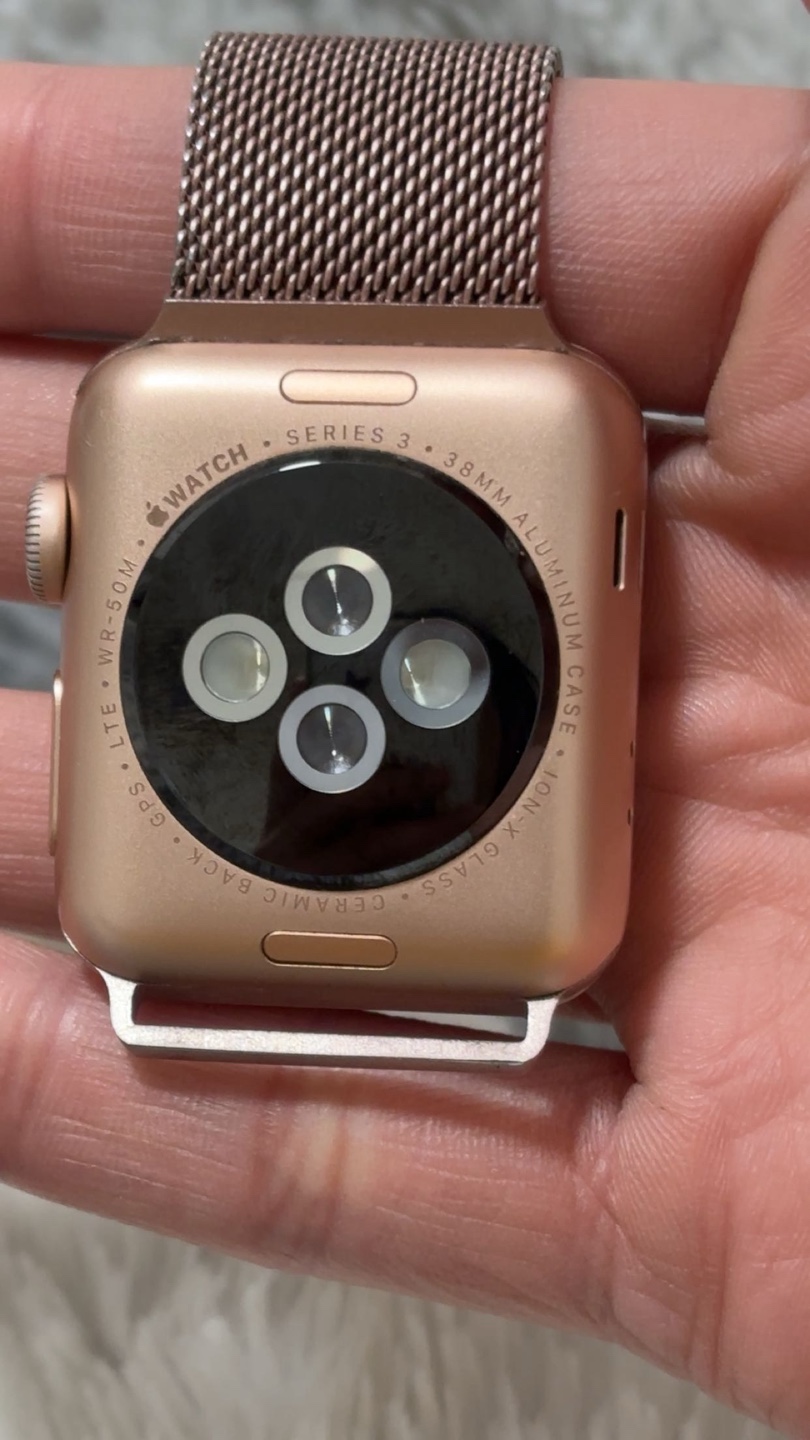 Apple Watch Series 3 - 38mm Rose Gold Aluminium Case - Pre-owned - photo 3
