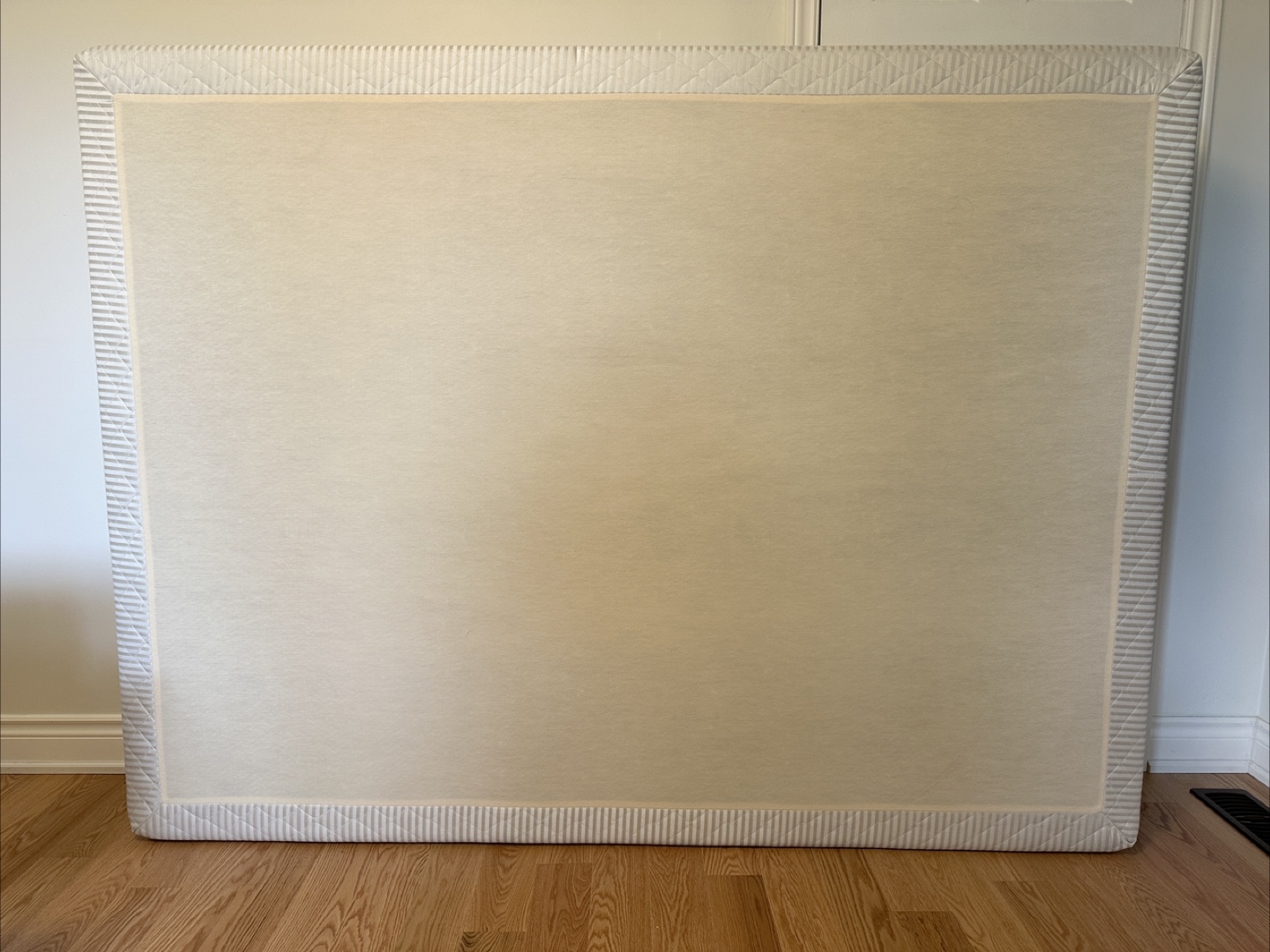 Queen Size Bed Box - photo 3
