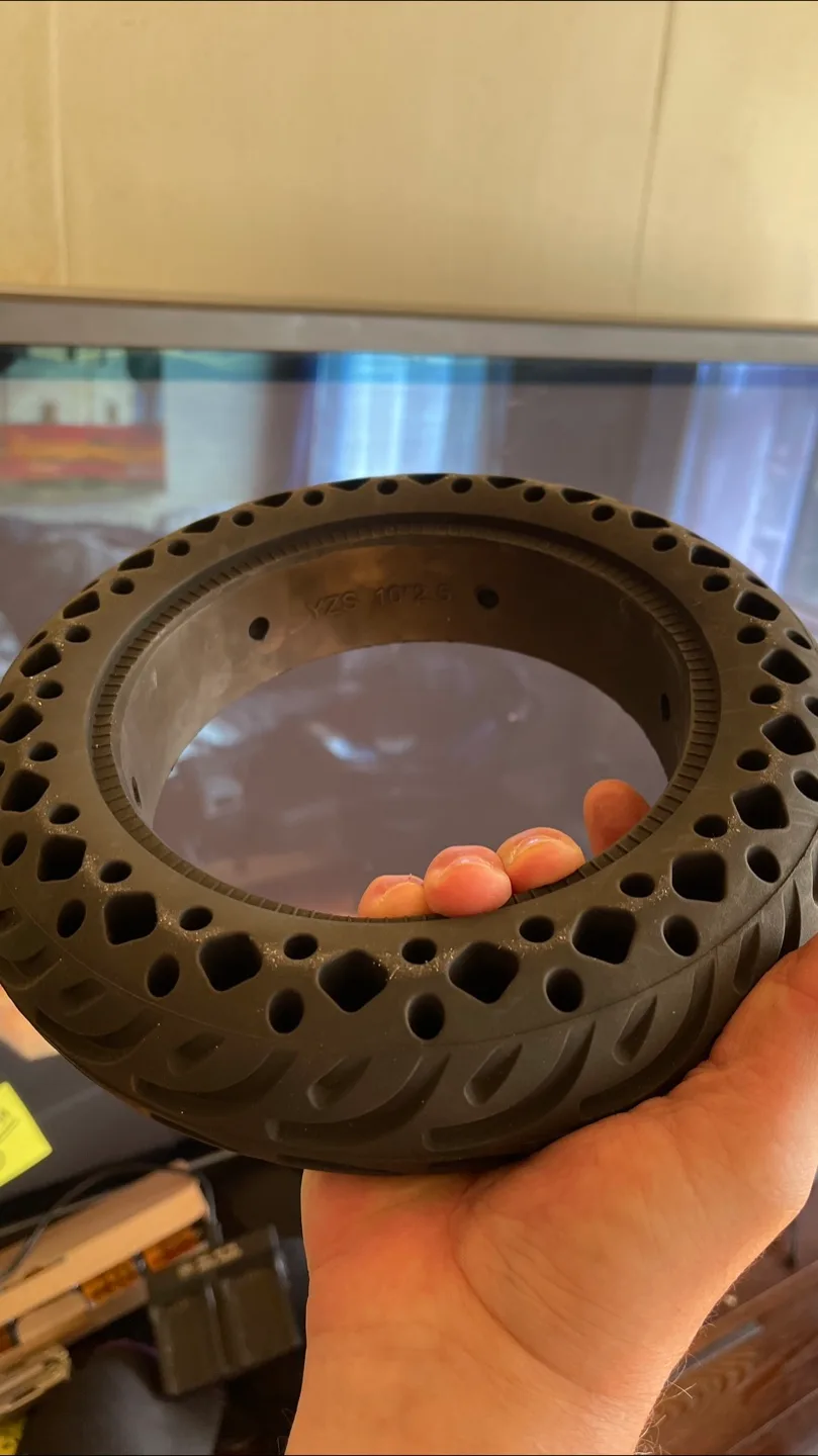 10 Inch GYL 60/70-6.5 Solid Tire for Electric Scooters thumbnail