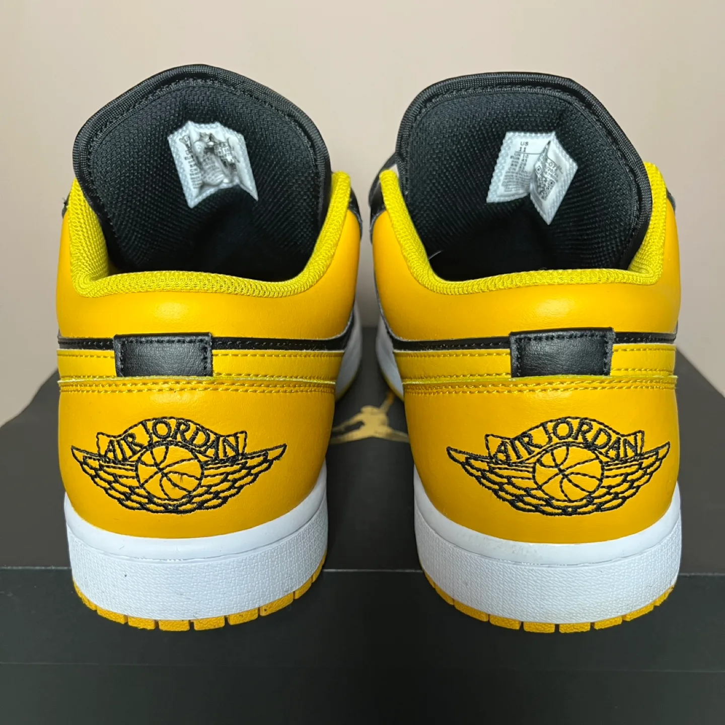 Air Jordan 1 Low Black/Yellow Ochre - Size 11 Men’s image indicator(4)