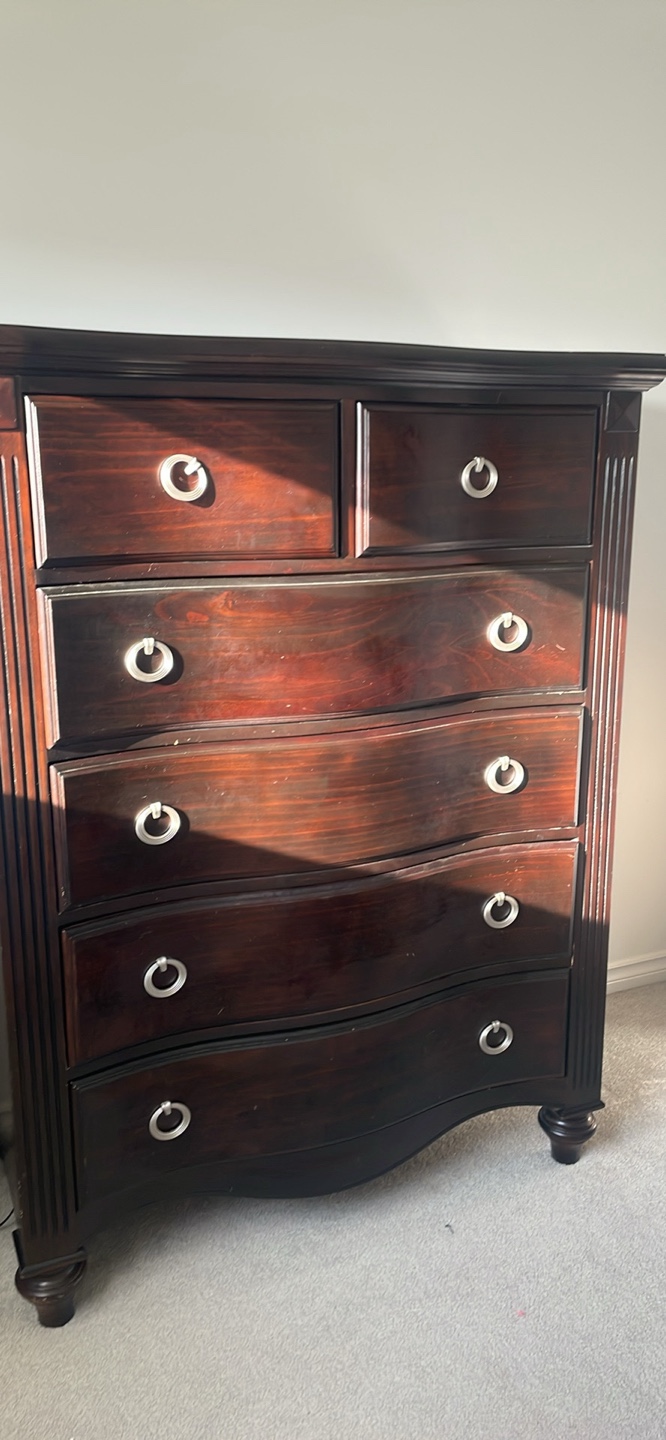 Bedroom Set: Queen Bed Frame - photo 2