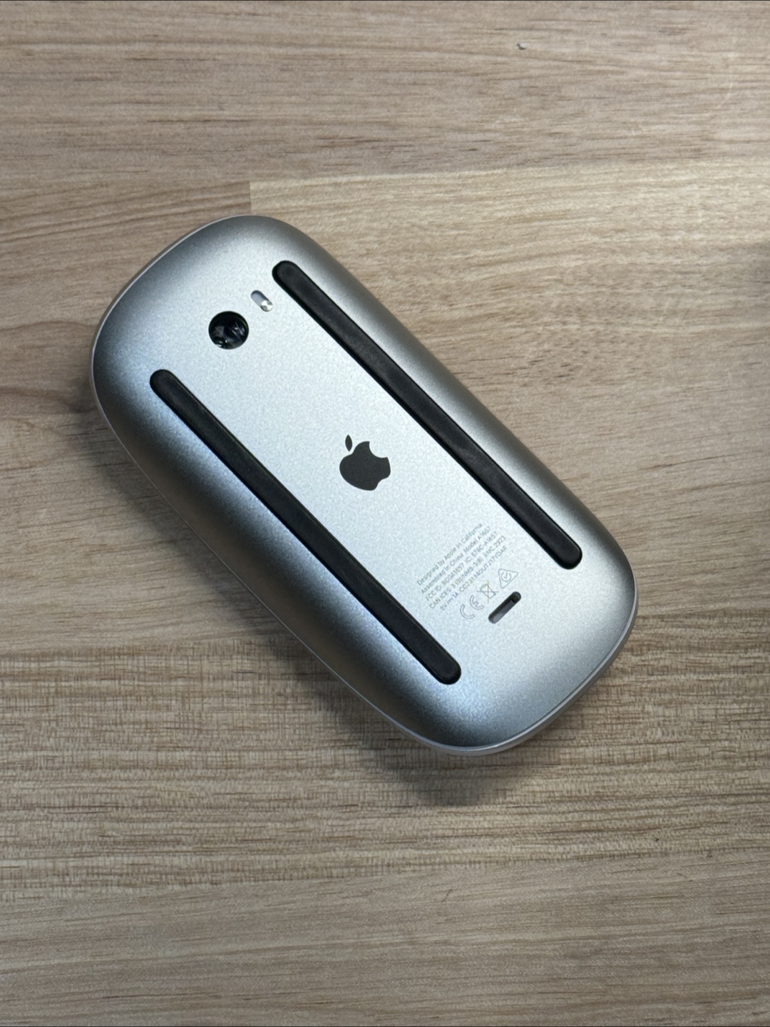 Apple Magic Mouse 2 - Wireless Bluetooth Mouse - photo 2