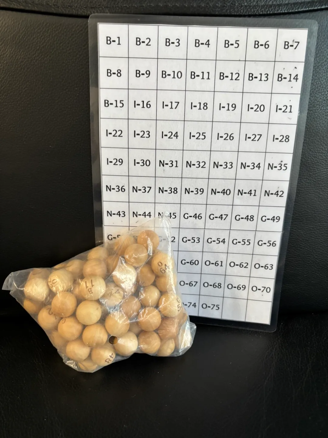 Bingo Game Set with 75 Numbered Balls thumbnail