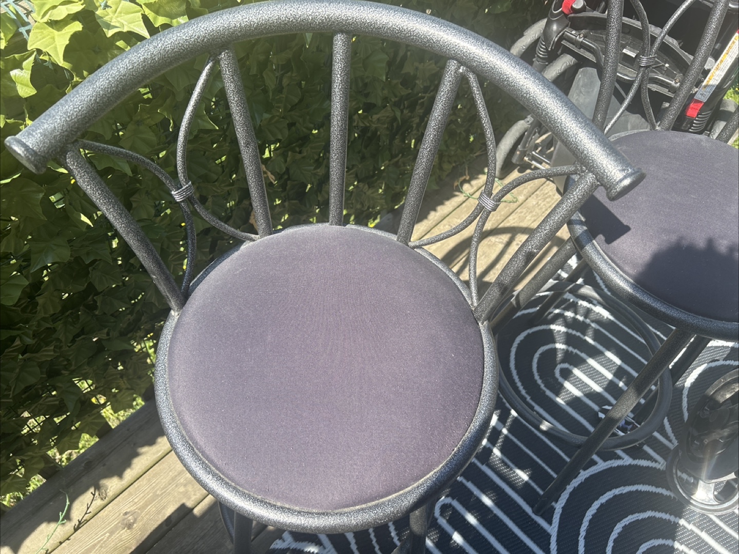 Pair of Metal Bar Stools with Dark Grey Cushions - photo 4