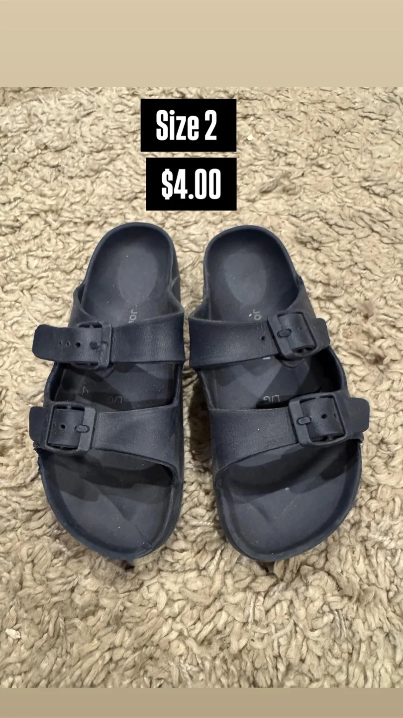 Joe Fresh ' Size 2 Double Buckle Sandals thumbnail