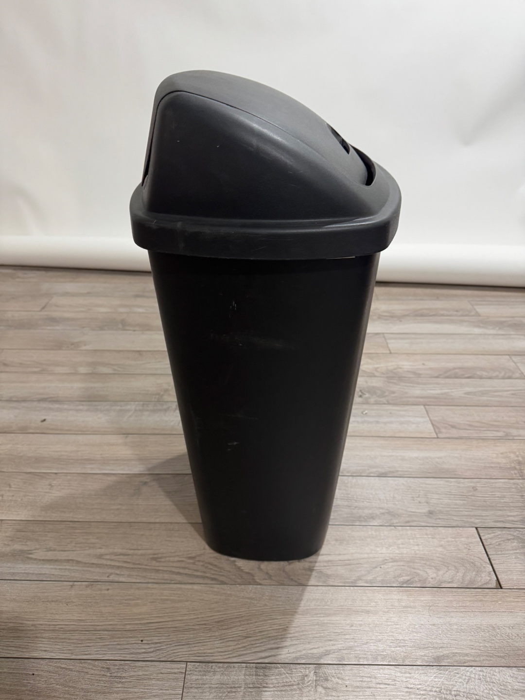Black Trash Can - photo 3