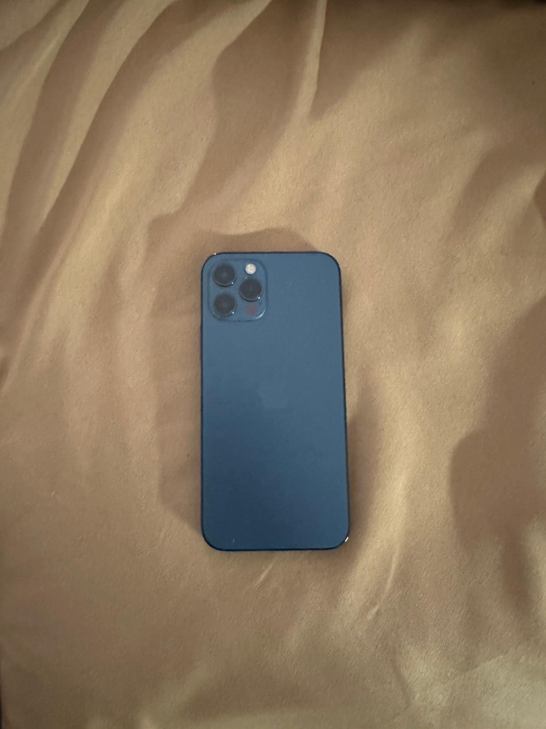iPhone 12 Pro - Deep Blue