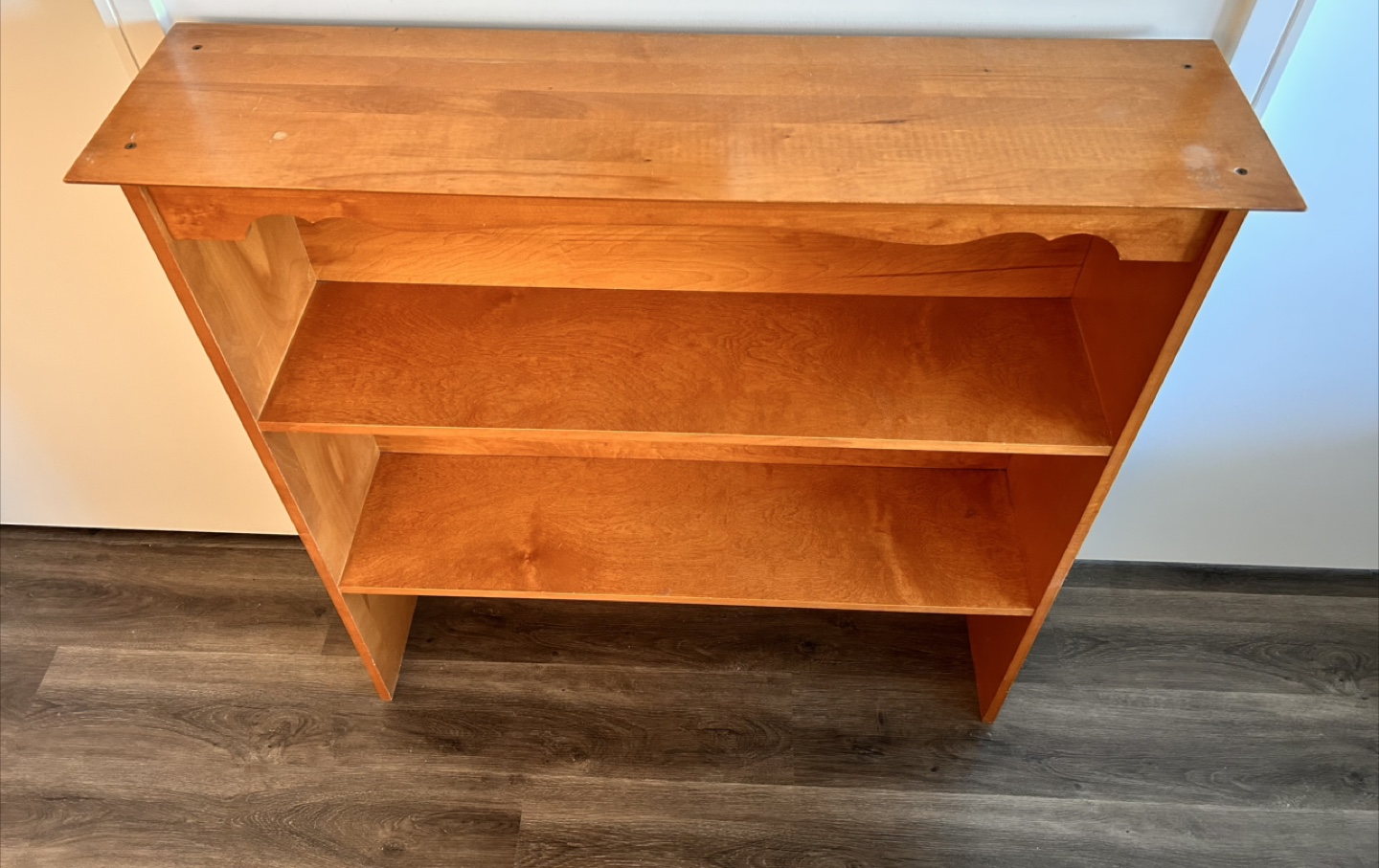 Wooden bookcase with two shelves - photo 2