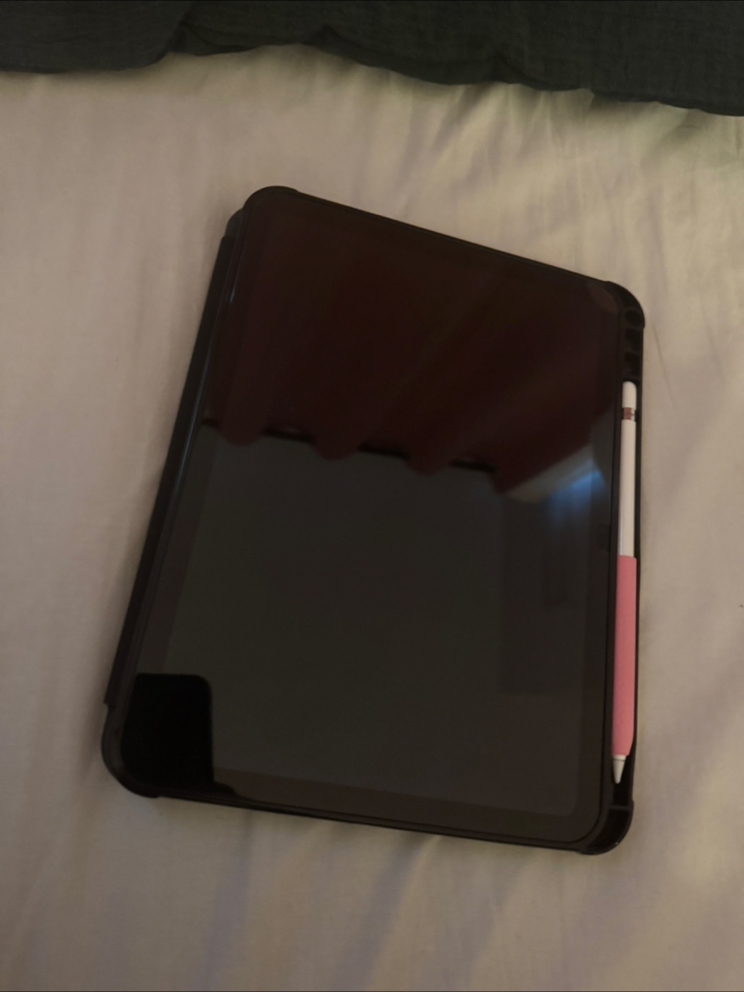 Pink iPad 10thGen  64GB + apple pencil + Cover -Like  New! - photo 2