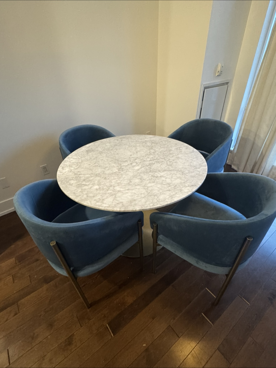 Elegant Dining Table – Modern Marble Table - photo 3