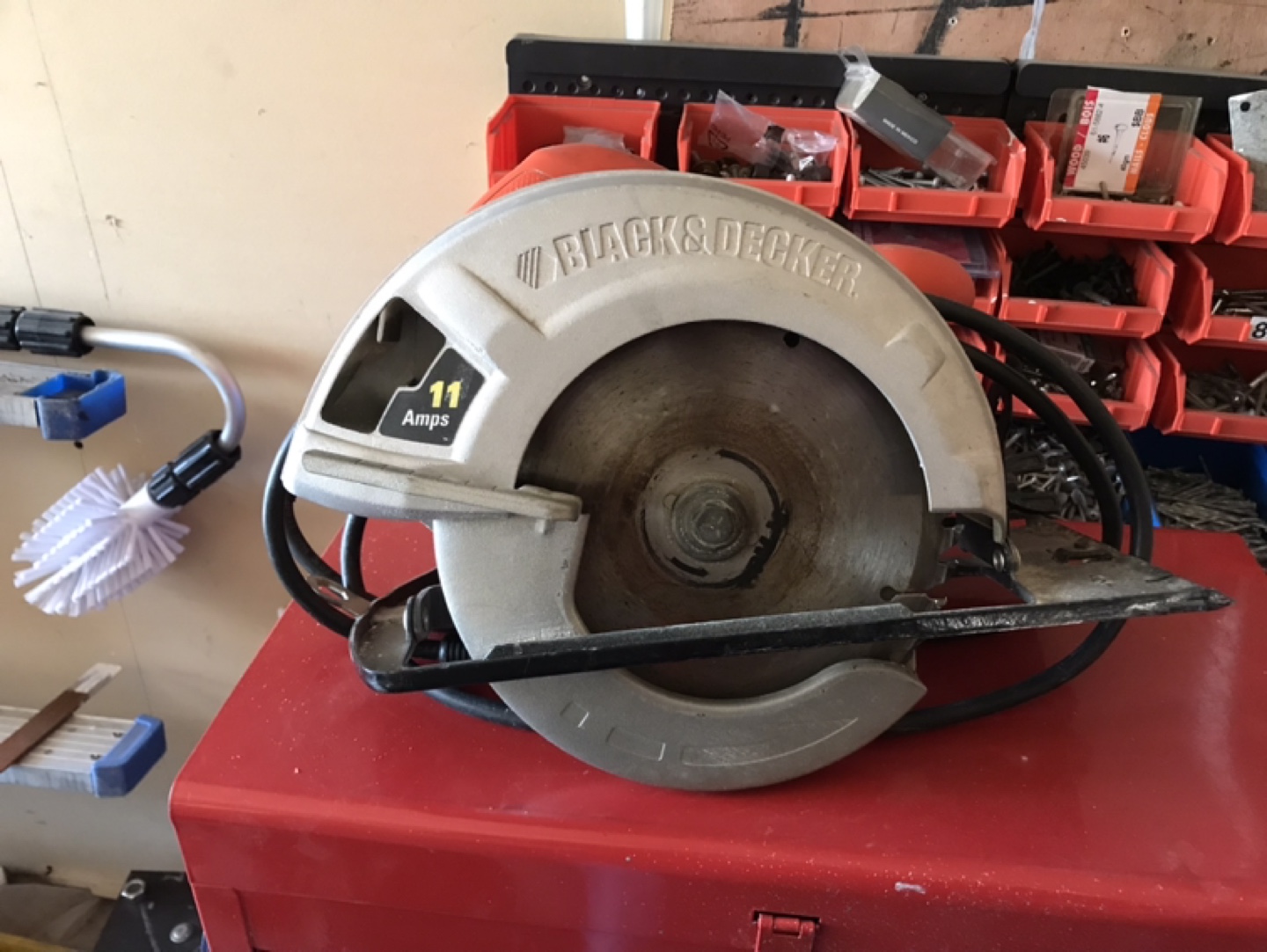 Black & Decker 7-1/4 inch Circular Saw - 11 Amps
