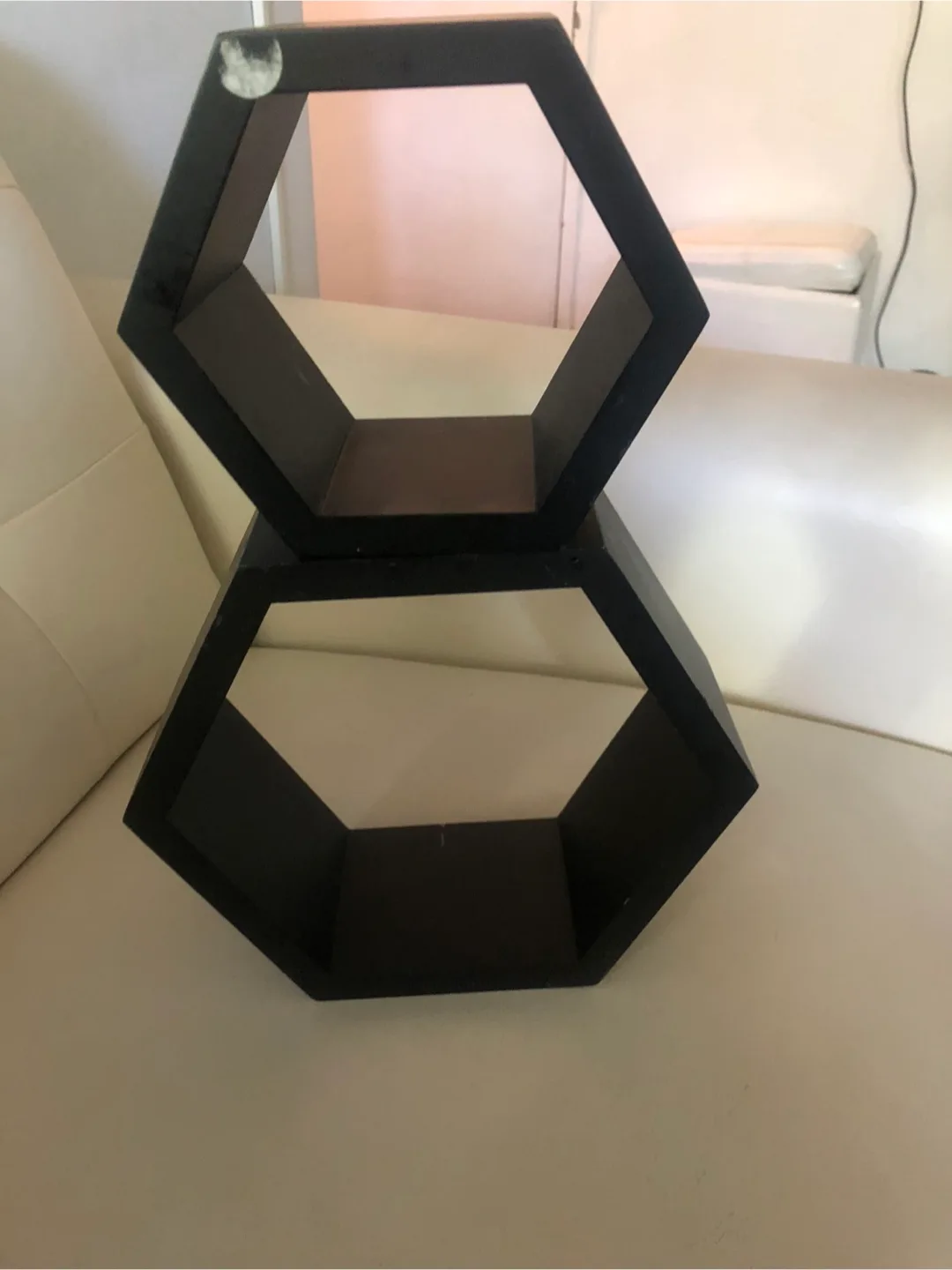 Two Black Hexagon Floating Shelves image indicator(3)